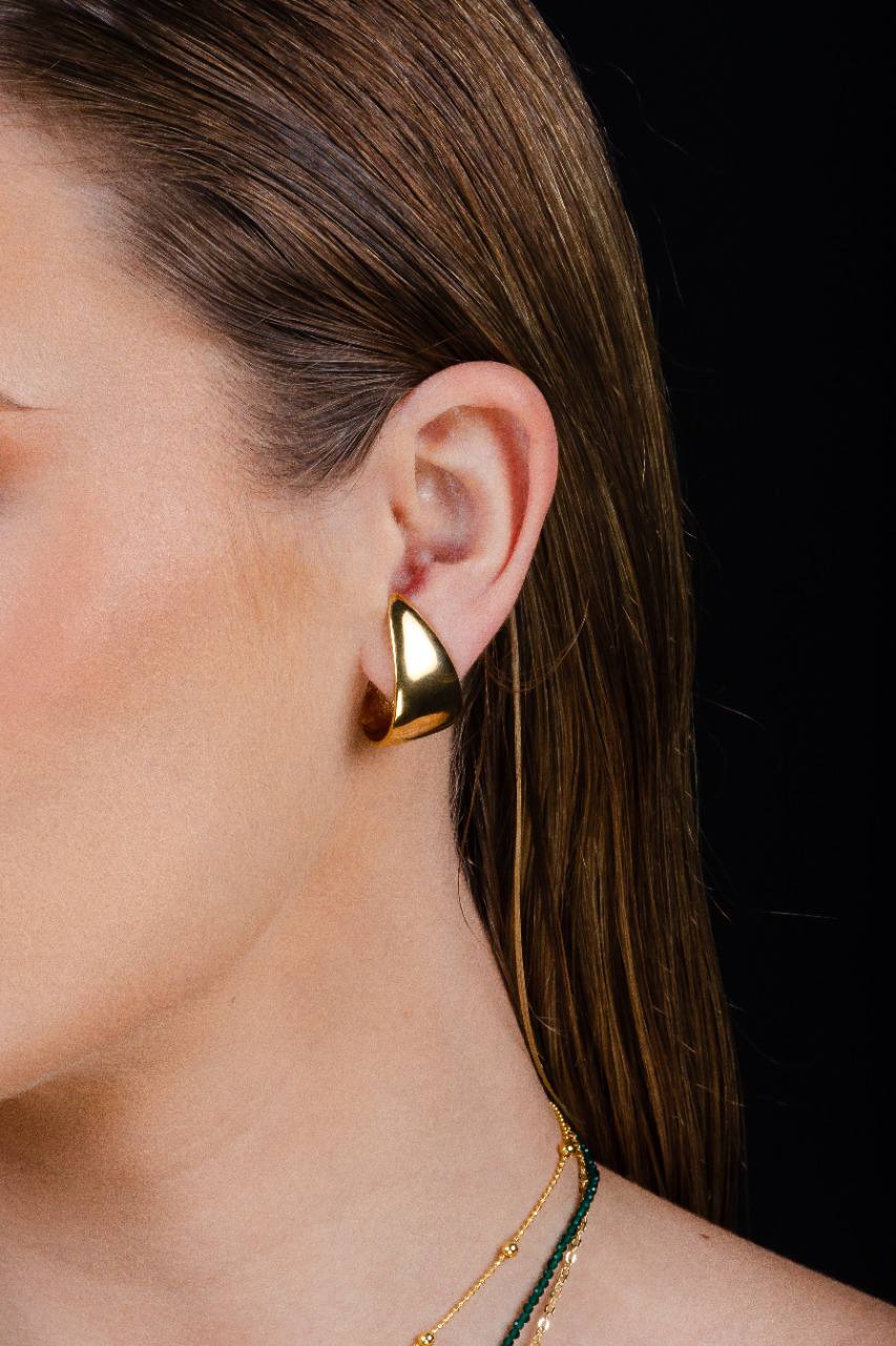 Gold Shiny Ear Cuff